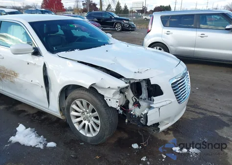 2013 Chrysler 300 Motown из США, поврежденный, VIN 2C3CCAAG7DH515086